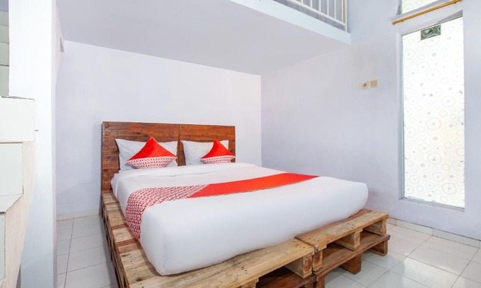 Pandaan Hotel | Hotel O Ibma Smart Syariah