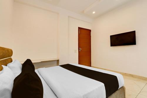 Sector 39 Hotel | Hotel O J N Residency