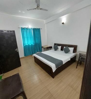 IMT Manesar Hotel | Hotel O Naveen Residancy