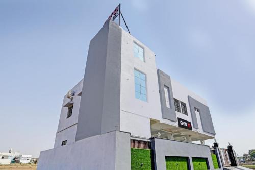 Nagpur Hotel | Hotel O P S
