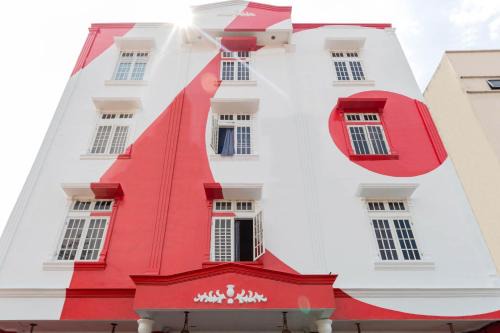 Gambir Hotel | Hotel O Pasar Baru Inn