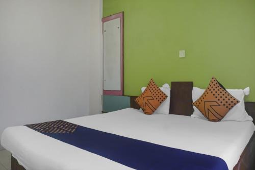 Pune Hotel | Hotel O Peacock Lodging