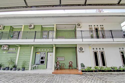 Pekanbaru Hotel | Hotel O Penginapan Budi SyariahNearTaman Amaryllis Pekanbaru