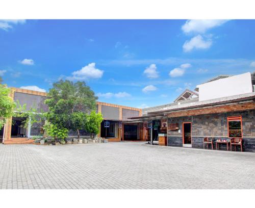 Klaten Hotel | Hotel O Prambanan Near Prambanan Temple