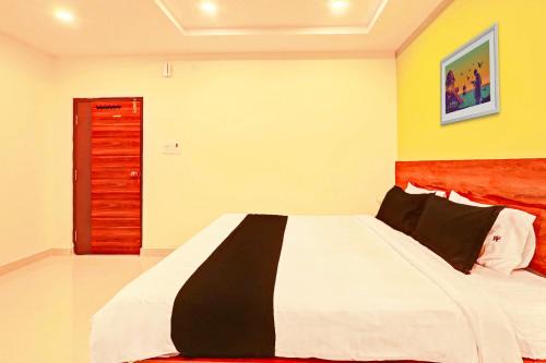 Hyderabad Hotel | HOTEL O R SQUARE