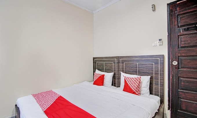 Pekanbaru Hotel | Hotel O Rosela House Syariah