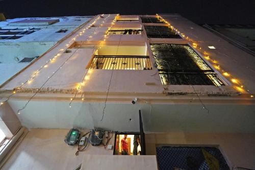 Azadpur Hotel | Hotel O Sai palace