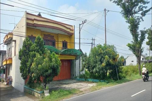 Karanganyar Hotel | Hotel O Setia Budi Guest House 2