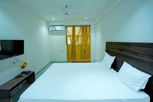 Raipur Hotel | Hotel O SS Palace