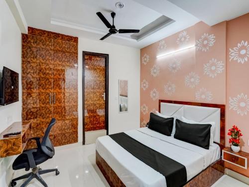 Sector 27 Hotel | Hotel O The Moon