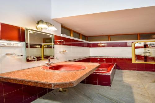 Vaishali Nagar Hotel | Hotel O The Nandini's Guest House