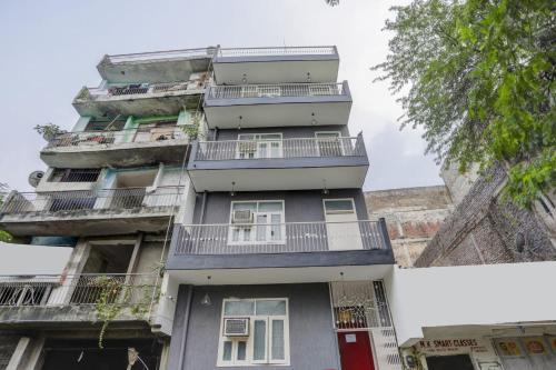 Hauz Khas Village Hotel | Hotel O The Premium Villa