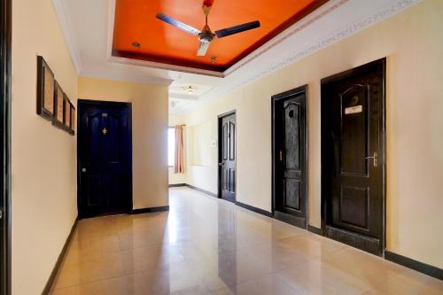 Electronics City Hotel | Hotel O Varun Residency