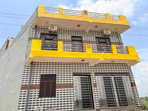 Dadri Hotel | Hotel O X MART