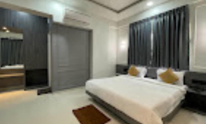 Solapur Hotel | HOTEL OBERON SOLAPUR