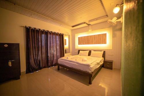Gureghar Hotel | Hotel Orchid Palace