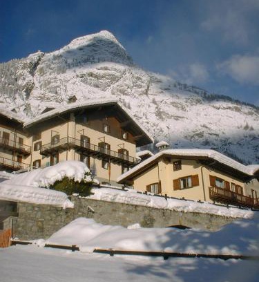 Dolonne Hotel | Hotel Ottoz Meublé