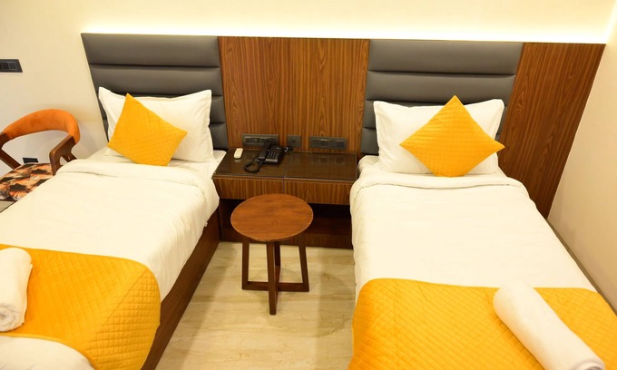 Knowledge Park III Hotel | Hotel Palash