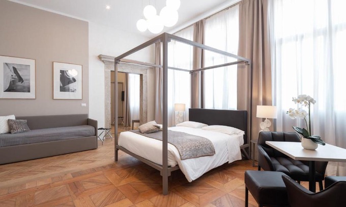 Santa Croce Hotel | Hotel Palazzo Martinelli Dolfin