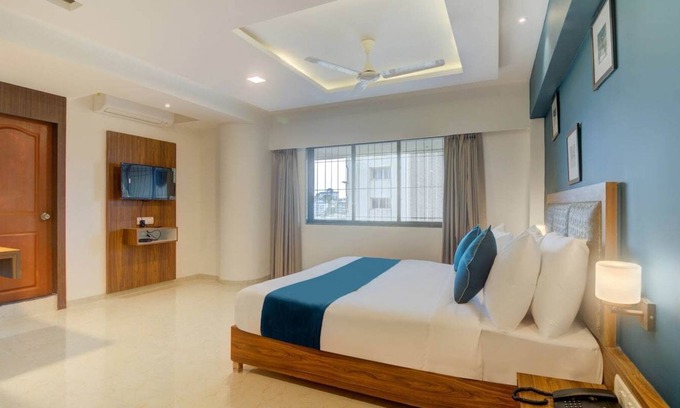 Belapur Hotel | Hotel Palm Beach Pride