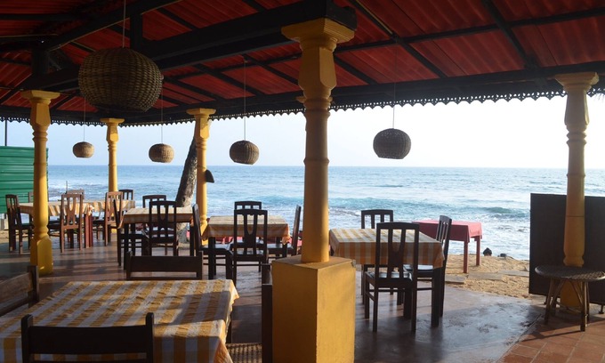 Nalagasdeniya Hotel | Hotel Paradiso