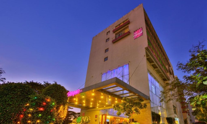 Clover Park Hotel | Hotel Parc Estique