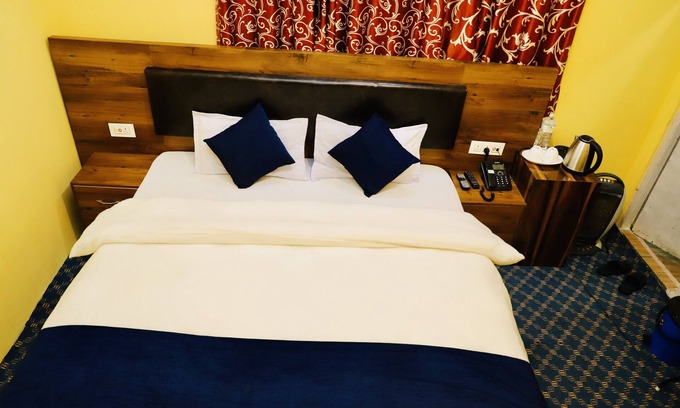 Taplejung Hotel | Hotel Pathibhara