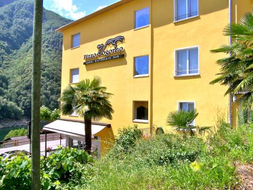 Vogorno Hotel | Hotel Pizzo Vogorno