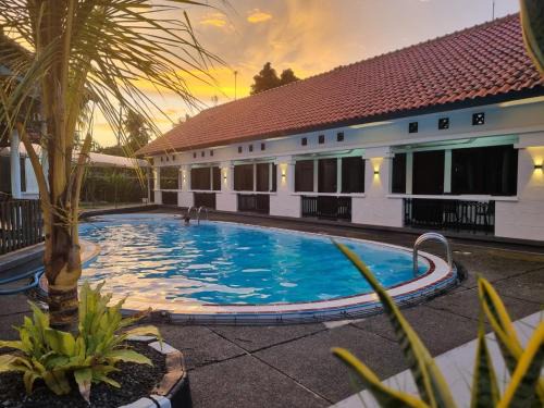 Batu Karas Hotel | Hotel pondok putri