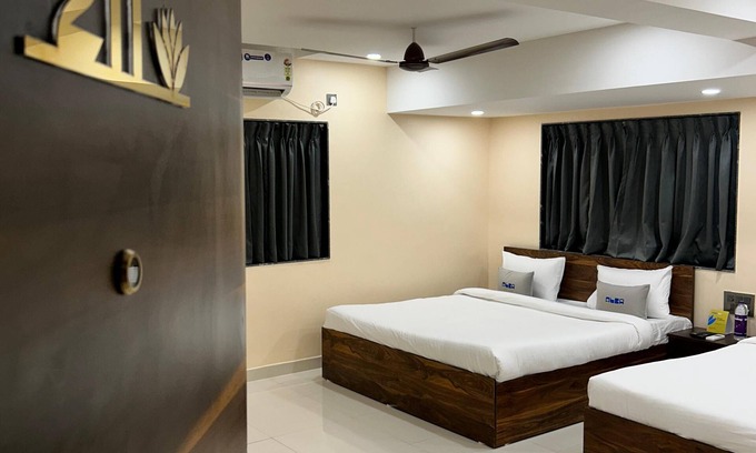 Shirdi Hotel | Hotel Pravasa stay, Shirdi