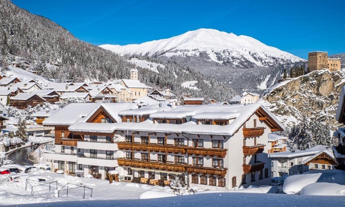 Ladis Hotel | Hotel Puint