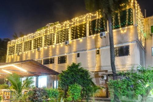 Pardi Hotel | Hotel Raj Palace