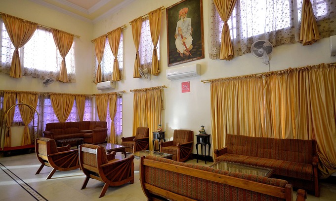 Air Force Area Hotel | Hotel Rajputana Palace