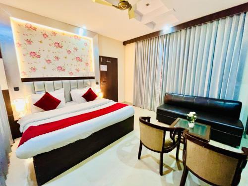 Haridwar Hotel | Hotel Rama, Near Ganga Ghat-Haridwar