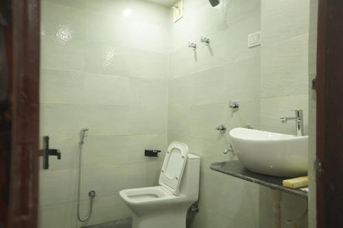 Kolkata Hotel | Hotel Raventa