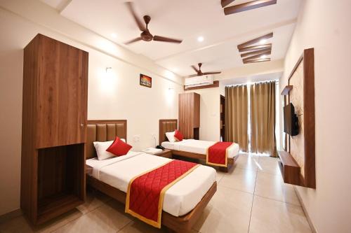 Beltangadi Hotel | Hotel Rays Inn and Pegs Family Restaurant