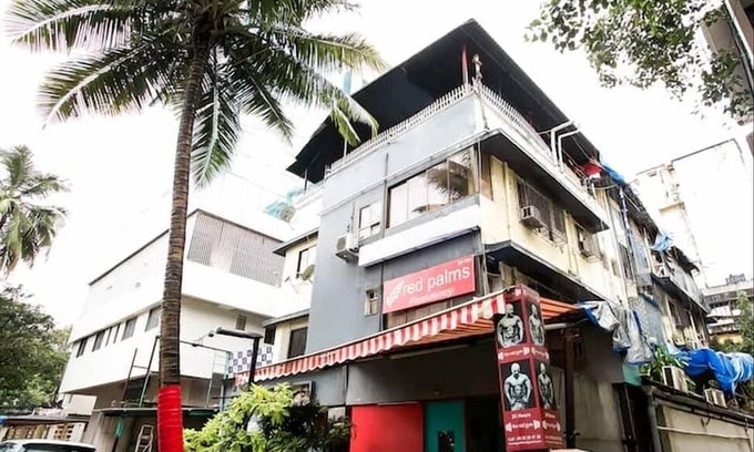 Khar Hotel | Hotel Red Palm