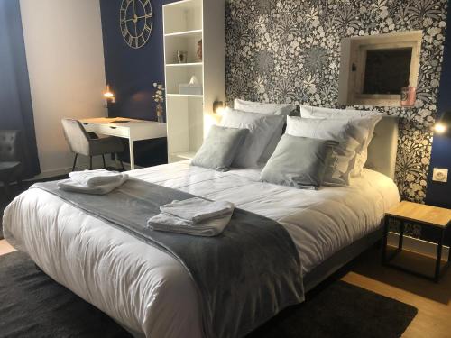 Saint-Amand-Montrond Hotel | Hotel restaurant LA PLACE