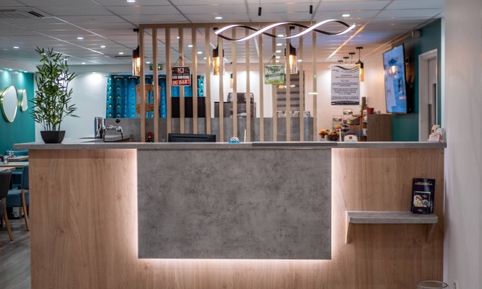 Eragny Hotel | Hotel Restaurant Bleu France