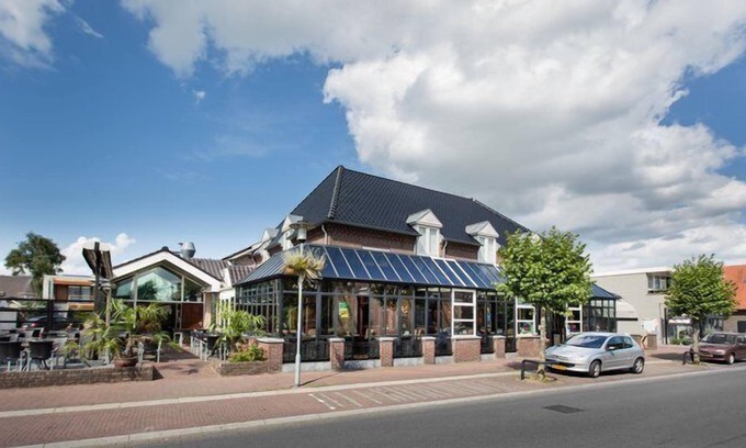 Beneden-Leeuwen Hotel | Hotel Restaurant de Twee Linden BV