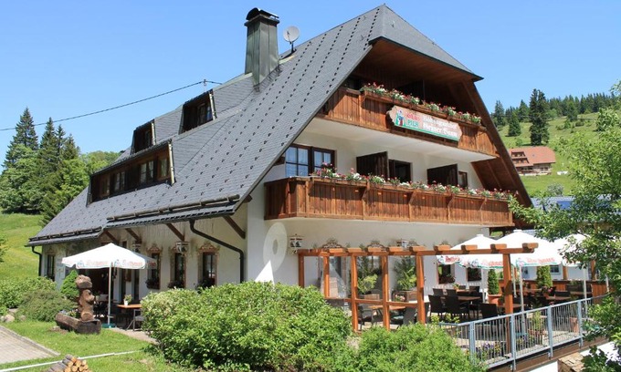 Neuglashutten Hotel | Hotel & Restaurant Grüner Baum - Die Grüne Oase Am Feldberg
