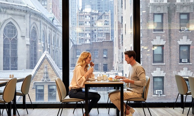 Central New York City Hotel | Hotel Riu Plaza Manhattan Times Square