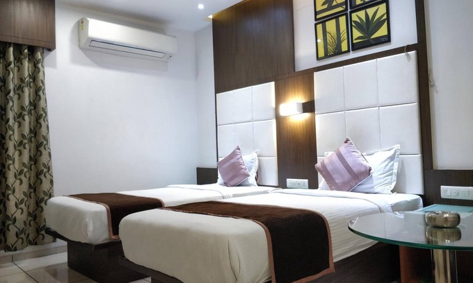 GIDC Hotel | Hotel Royal Shelter