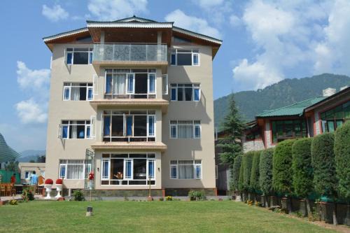 Laripora Hotel | Hotel Royale Comfort