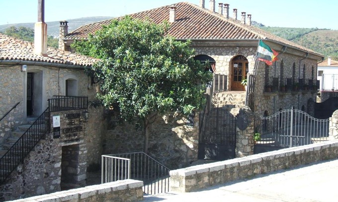 Valencia de Alcantara Hotel | Hotel Rural El Convento