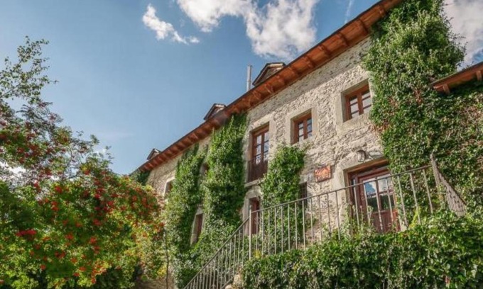 Murias de Paredes Hotel | Hotel Rural LA CÁRCEL