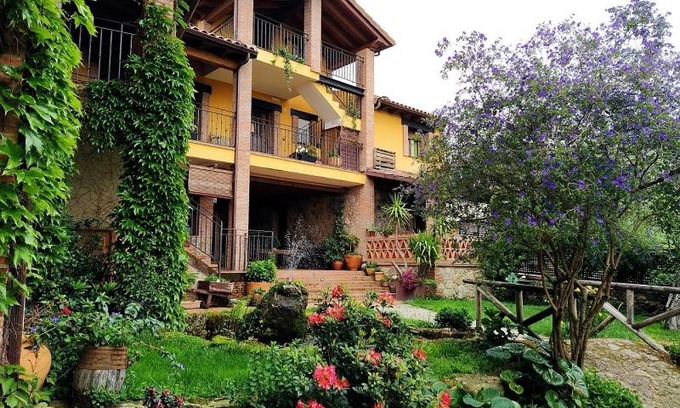 Losar de la Vera House | Hotel Rural La Covacha