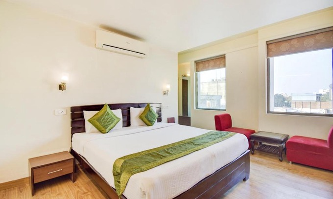 Raja Park Hotel | Hotel Sahib's Corporate Inn - Family and Corporate Hotel
