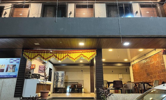 Mahabaleshwar Hotel | Hotel Sai Executive Near Holy Cross Church Mahabaleshwar