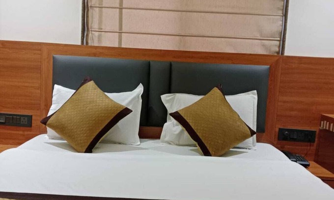 Shirdi Hotel | Hotel Sai Kamal
